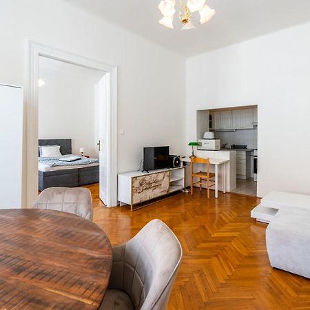Apartments Vezenska Prag Oda fotoğraf