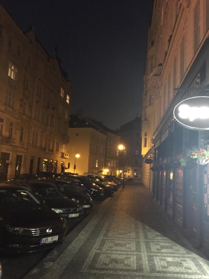 Apartments Vezenska Prag Dış mekan fotoğraf